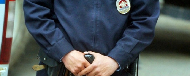 В Дагестане в ходе спора пьяный полицейский выстрелил себе в голову